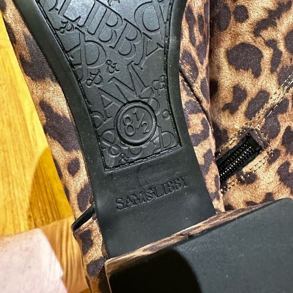 Sam & Libby Women’s Eliza Leopard Animal Print Block Heel Booties Mob Wives - Picture 9 of 10